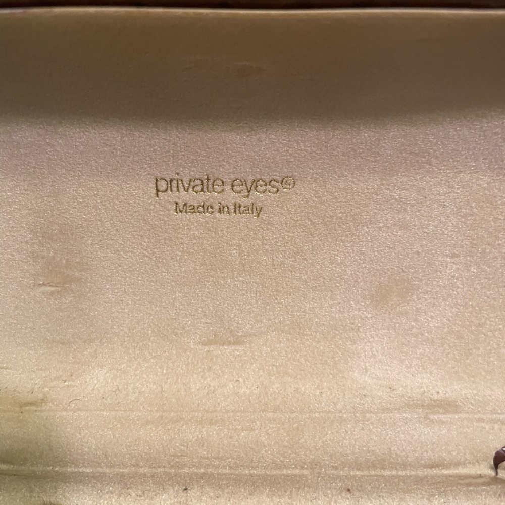 Hard Shell Glasses Case - Picture 3 of 3